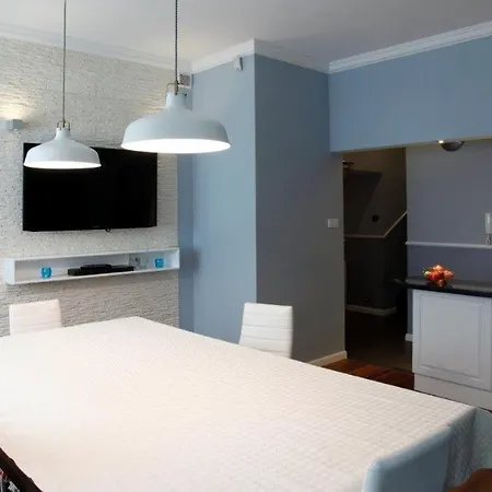 Apartament Z Bilardem 200M Od Morza アパート